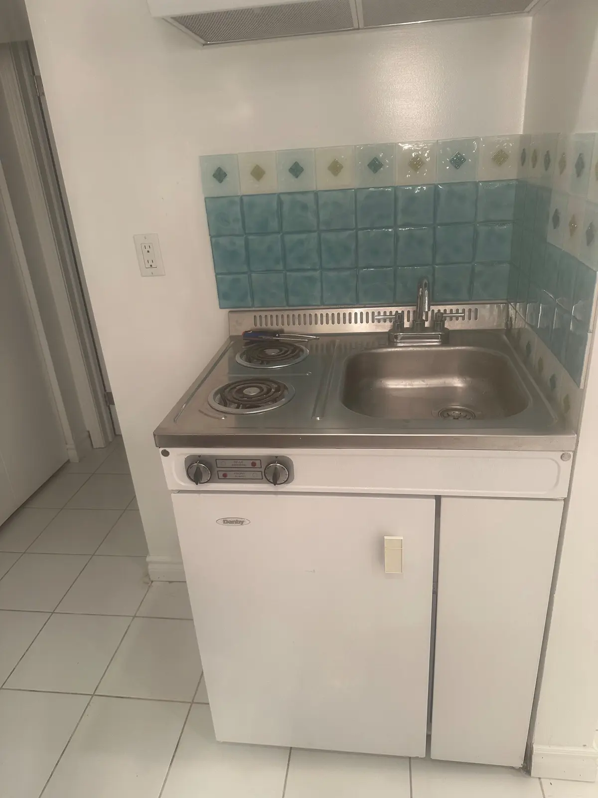 Address not disclosed, Toronto W02, ON M6H 1P8