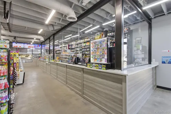 16810 Joy Road, Detroit, MI 48228