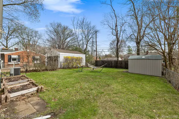 29064 Howard AVE, Madison Heights, MI 48071