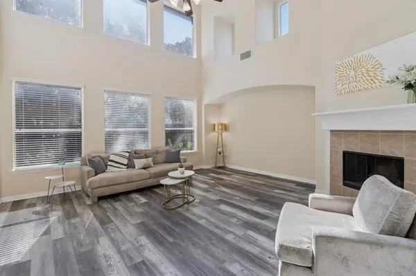 6207 Weaver Drive, Arlington, TX 76001