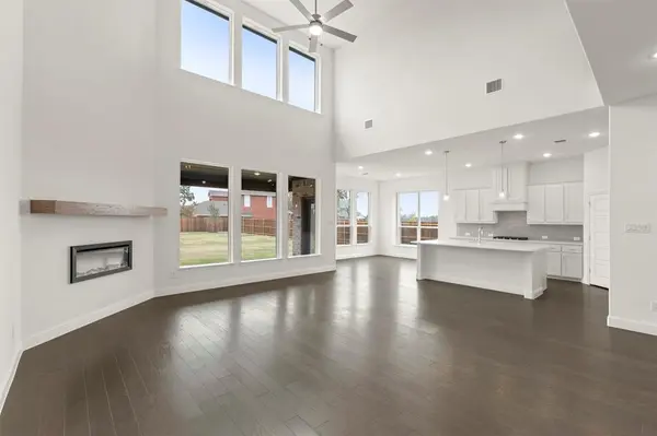 403 Heritage Hill Drive, Forney, TX 75126