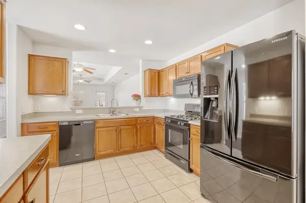 2462 Honeybee Lane, Frisco, TX 75036