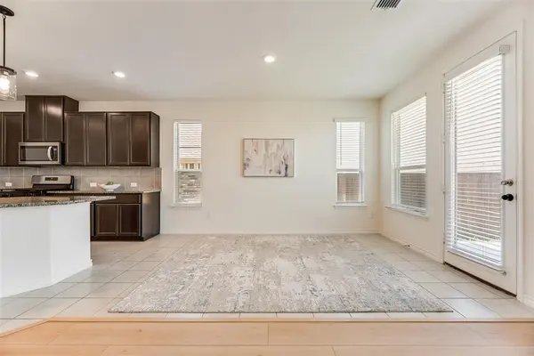 977 Adair Drive, Aubrey, TX 76227