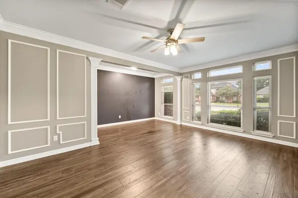 5401 Emerald Park Boulevard, Arlington, TX 76017