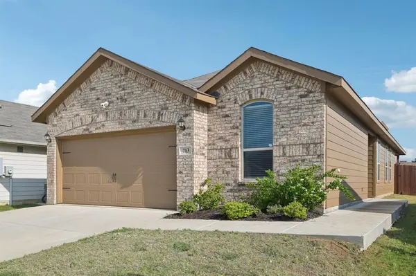 713 Presidio Street, Aubrey, TX 76227