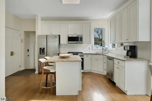 48 Glen Eagles Rd, Washington Twp., NJ 07882