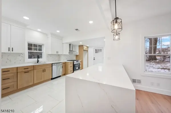 43 S Michigan Ave, Kenilworth Boro, NJ 07033