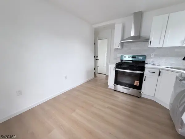 662 Selfmaster Pkwy, Union Twp., NJ 07083