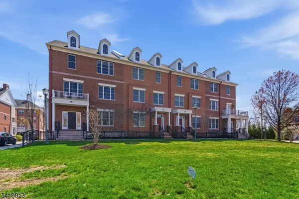 14 Gable Walk, Livingston Twp., NJ 07039