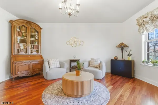 14 Gable Walk, Livingston Twp., NJ 07039