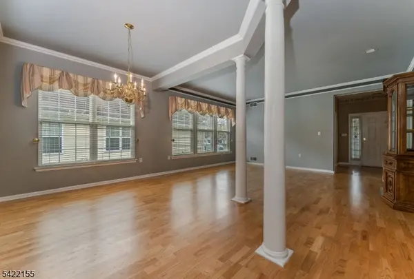 107 Kensington Cir, White Twp., NJ 07823