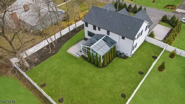 203 Marcotte Ln, Bergenfield Boro, NJ 07621