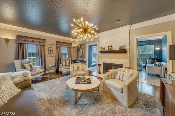 11 Baltusrol Way, Bernards Twp., NJ 07931