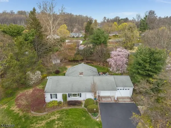 5 Abrams Rd, Holland Twp., NJ 08848