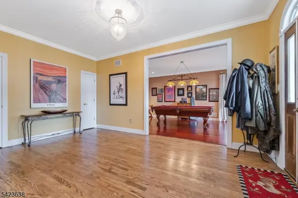 2 Lance Dr, Lebanon Twp., NJ 07830