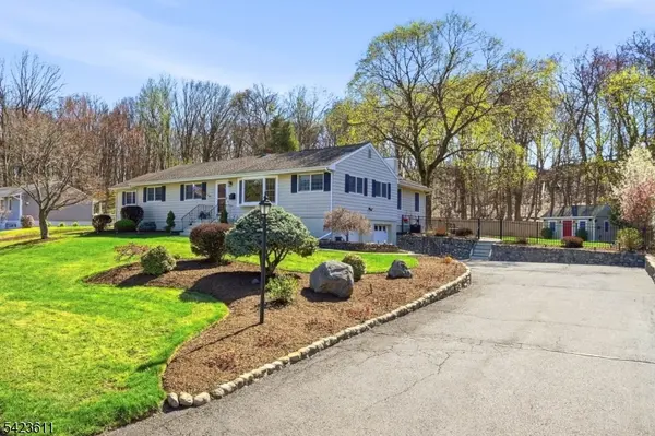 165 Page Dr, Oakland Boro, NJ 07436