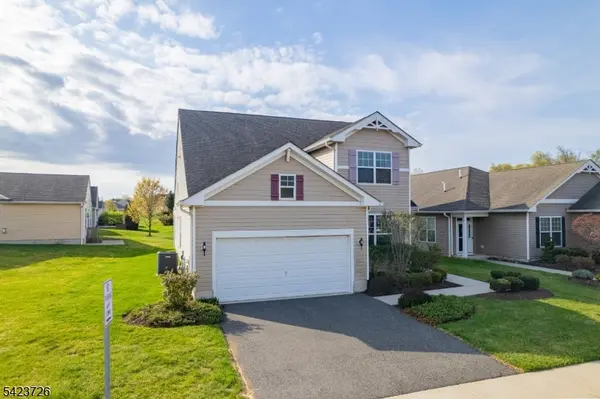 90 Schindler Ct, Franklin Twp., NJ 08873