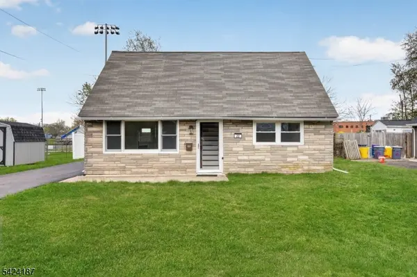 22 Farrell Ave, Ewing Twp., NJ 08618