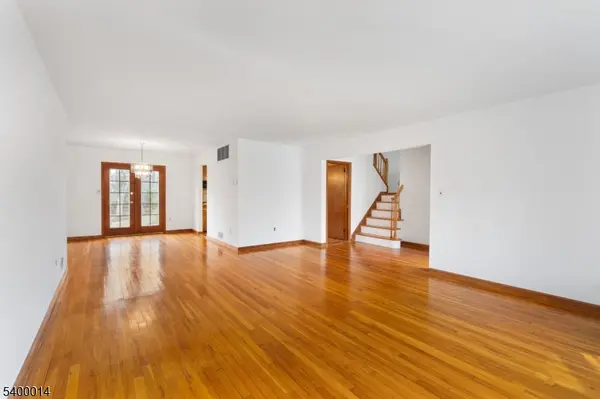 9 Red Hill Rd, Warren Twp., NJ 07059