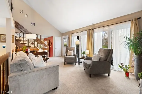 124 Bluebird Dr #4C, Hillsborough Twp., NJ 08844