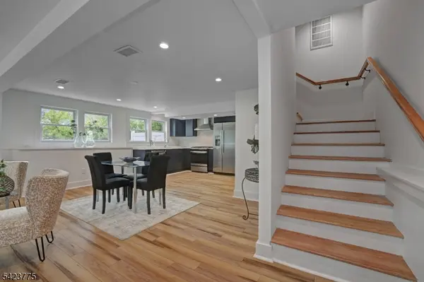 6 Brook St, Peapack Gladstone Boro, NJ 07977