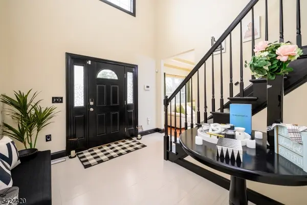 32 Pleasant Plains Rd, Franklin Twp., NJ 08823