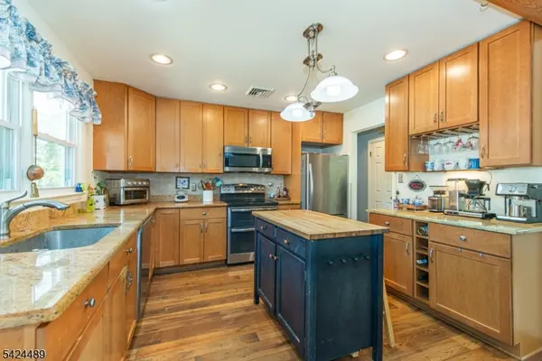 1 Eldridge Rd, Parsippany-troy Hills Twp., NJ 07878