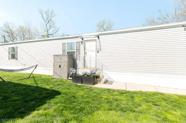 12 Maine St, South Brunswick Twp., NJ 08852