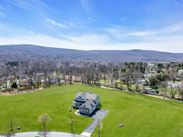 42 Brantwood Ter, Mansfield Twp., NJ 07840