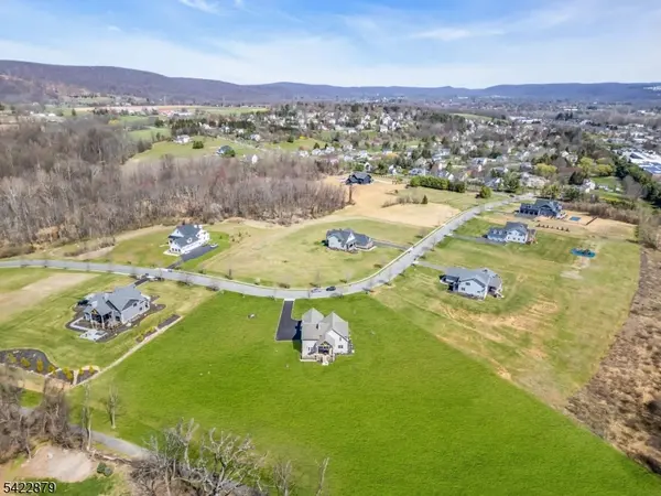 42 Brantwood Ter, Mansfield Twp., NJ 07840