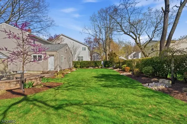 13 Stockton St, Metuchen Boro, NJ 08840