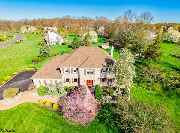 212 Fairfield Ln, Hillsborough Twp., NJ 08844