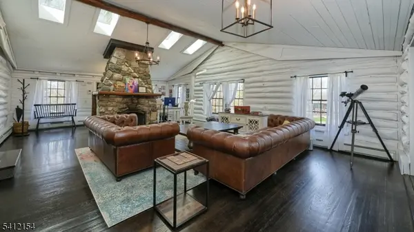 99 Beech Ter, Wayne Twp., NJ 07470