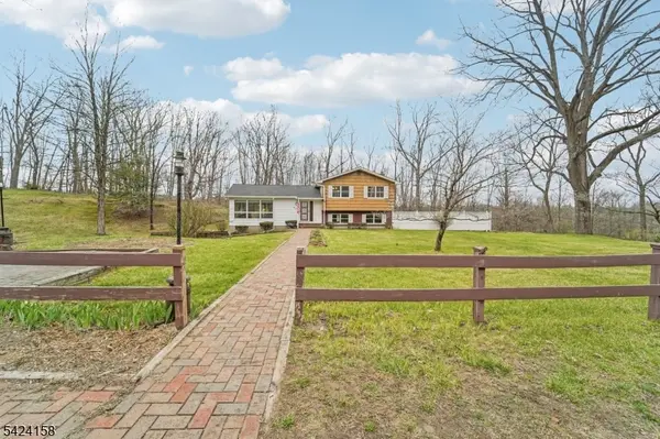 14 Scott Rd, Franklin Boro, NJ 07416