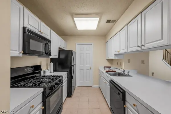 159 W Market St, Newark City, NJ 07103