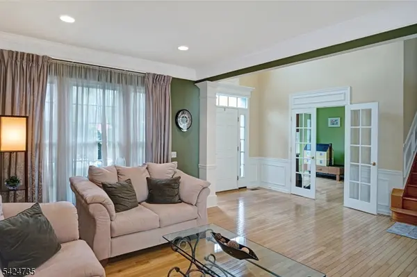 7 Hager St, East Brunswick Twp., NJ 08816