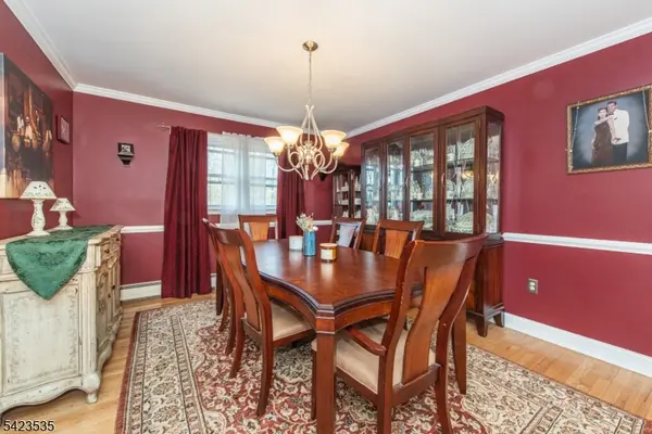 33 Lawrence Rd, Randolph Twp., NJ 07869