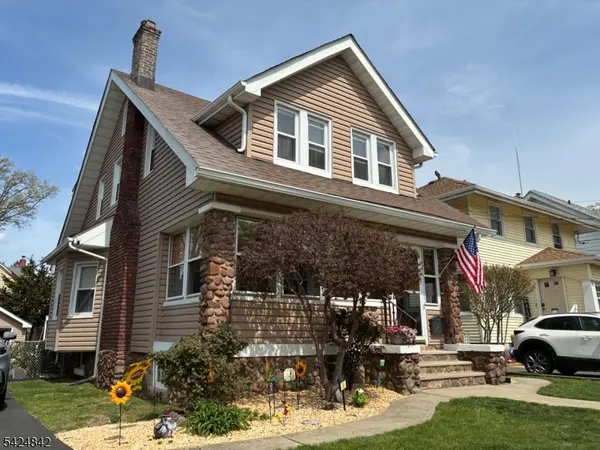 86 Van Houten Pl, Belleville Twp., NJ 07109