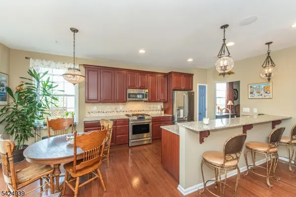 37 Mc Nish Way, West Caldwell Twp., NJ 07006