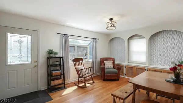 333 Giles Ave, Middlesex Boro, NJ 08846