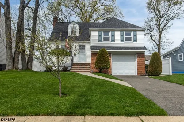 636 Roosevelt St, Westfield Town, NJ 07090