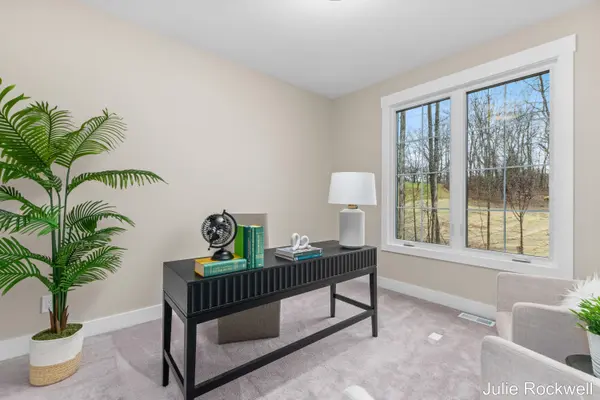 3727 Buttrick AVE SE, Cascade Twp, MI 49301