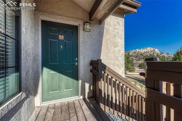 2147 Denton GRV #203, Colorado Springs, CO 80919