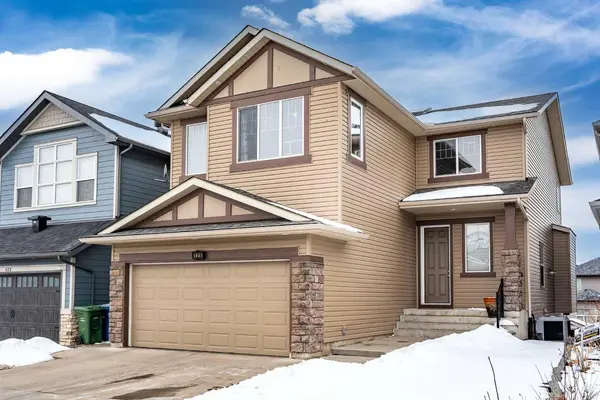 126 Pantego WAY NW,  Calgary,  AB T3K 0K6