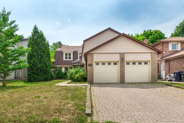 70 Mossgrove TRL, Toronto C12, ON M2L 2W3