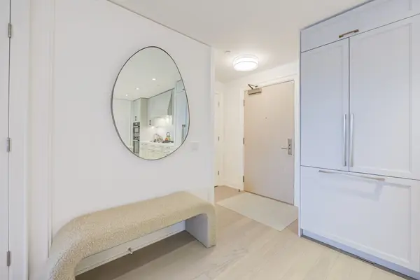 1 Strathgowan AVE #406, Toronto C04, ON M4N 0B3