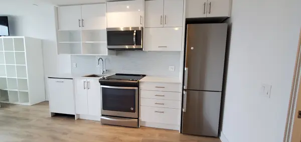 128 Fairview Mall DR #1112, Toronto C15, ON M2J 0E8