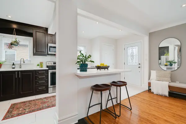 24 Boem AVE, Toronto E04, ON M1R 3T1