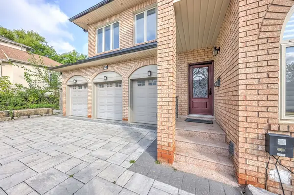 40 Garden AVE, Richmond Hill, ON L4C 6L9