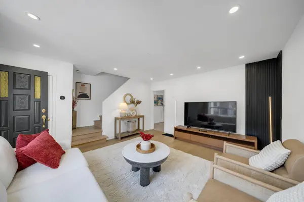 8312 Kipling AVE, Vaughan, ON L4L 2A8